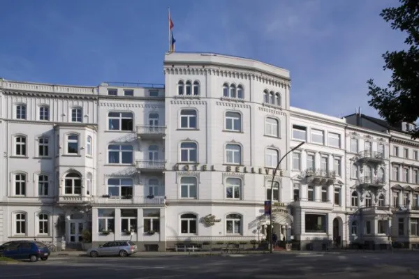 Bild: relexa hotel Bellevue in Hamburg lt. Holdidaycheck.de eines der 99 beliebtesten Hotels weltweit