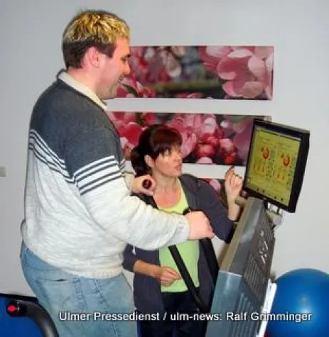 Bild: Voll im Trend: Kurzes und effektives Training in der Mittagspause