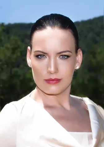 Bild: Plus-Size-Model mit Herz und Köpfchen: Katharina Stahn