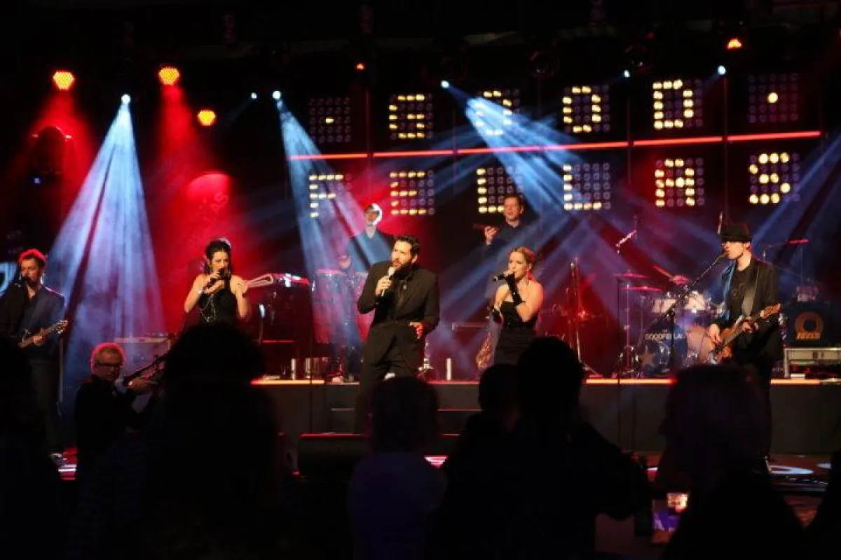 Die GOODFELLAS - beeindruckende Bühnenshow in Athen
