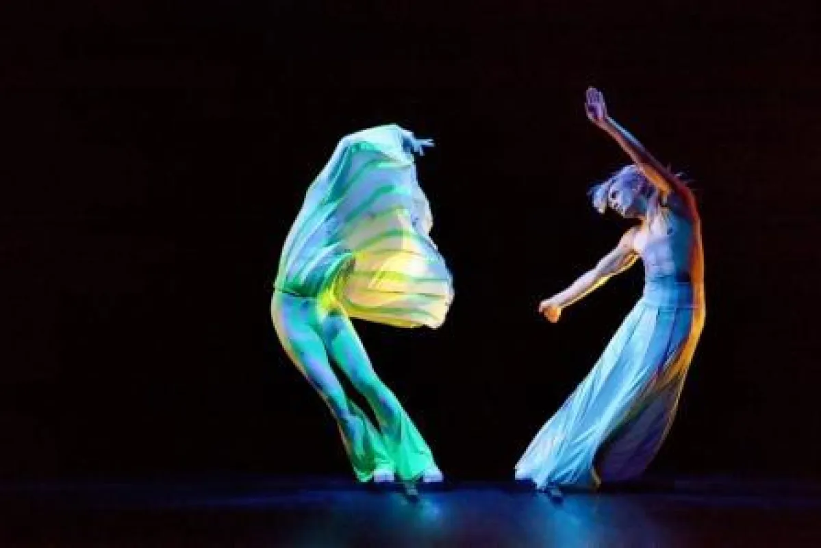 Imagine That! inszenieren faszinierendes Theaterspiel aus Pantomime und Akrobatik