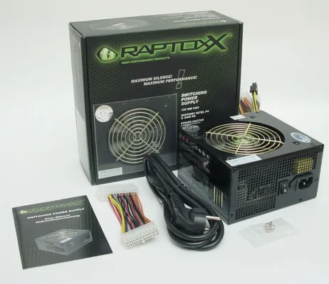 Bild: CeBIT 2005: RAPTOXX Advance Serie