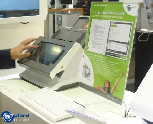 Bild: applord GmbH: ecoDMS Archivierungssoftware begeistert die Besucher auf der CeBIT 2012 in Hannover
