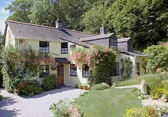 Bild: Tea Time in südländischem Ambiente: Romantischer Cottage-Urlaub in Englands mediterranem Süden