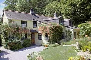 Bild: Tea Time in südländischem Ambiente: Romantischer Cottage-Urlaub in Englands mediterranem Süden