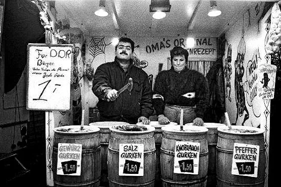 Bild: „Augenblicke der Wendezeit 1989 bis 1992“ – Neue Ausstellung im Levantehaus Hamburg von Gesche-M. Cordes