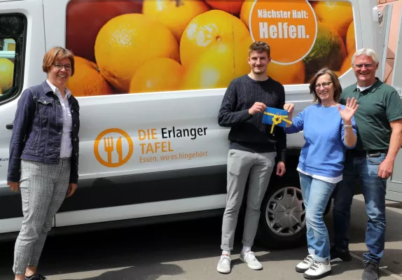 Bild: Erlanger Tafel: Geldspende statt Geschenke 