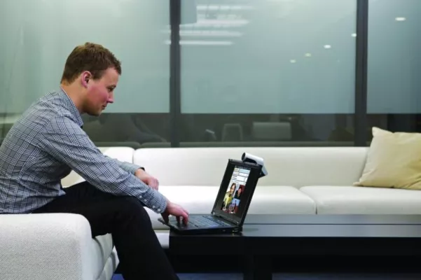 Bild: TANDBERG ermöglicht HD-Videokonferenzen auf dem Laptop