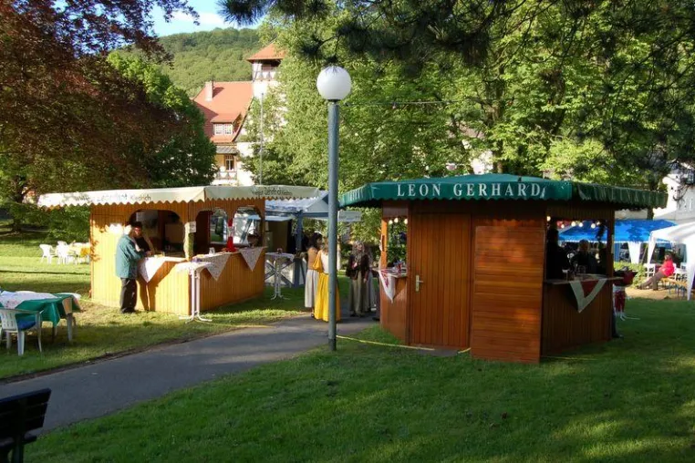 Bild: Rheingauer Weinfest in Schlangenbad an Pfingsten