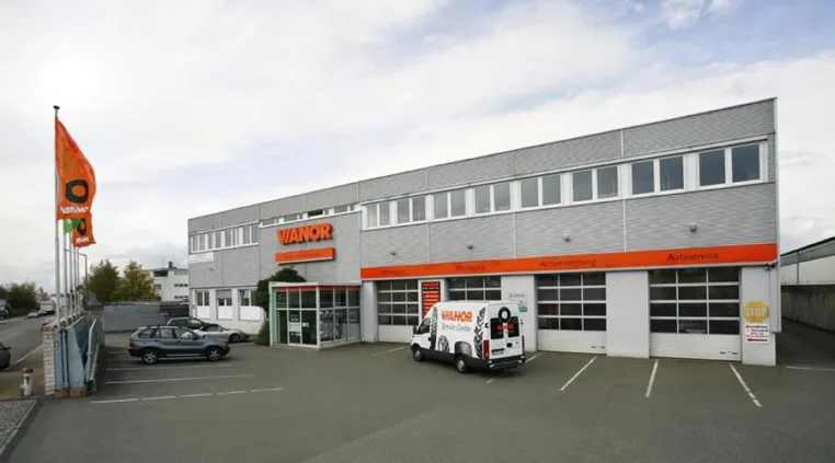 Bild: Nokian-Reifenhandelskette Vianor eröffnet Schwerreifen Service Center in Deutschland für Europa