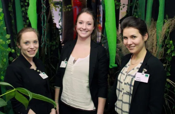 Bild: Besucherrekord beim ersten „Tag der offenen Tür“ 2014 an der bbw Hochschule Berlin