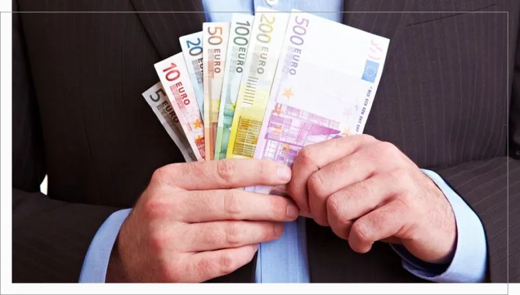 Bild: Pfandkredit online - Tribut an das digitale Zeitalter