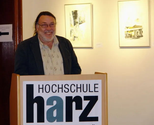 Bild: Streifzug durch den toskanischen Carrara-Marmor in der Rektoratsvilla - Kunstausstellung von Torsten Paul