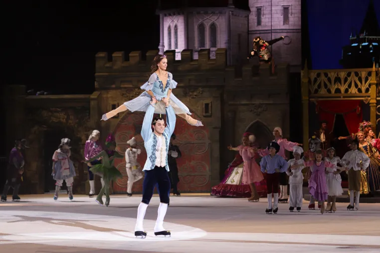 Aschenputtel on Ice auf Tournee im deutschsprachigen Raum Bild: Aschenputtel on Ice auf Tournee im deutschsprachigen Raum