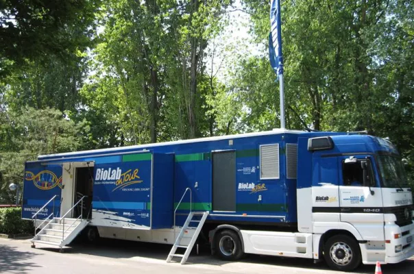 Bild: Zehn Jahre „BioLab Baden-Württemberg on Tour“ – Eine Erfolgsgeschichte geht zu Ende