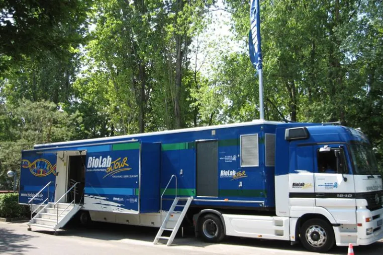 Bild: Zehn Jahre „BioLab Baden-Württemberg on Tour“ – Eine Erfolgsgeschichte geht zu Ende