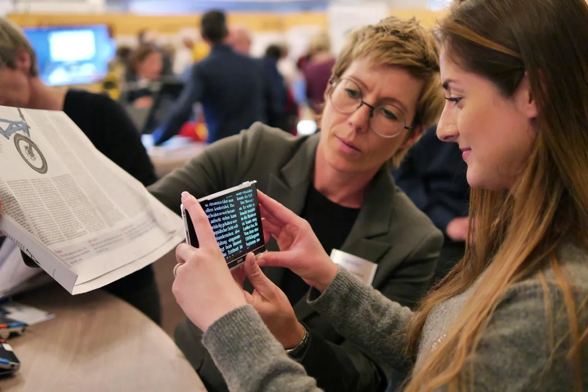 Aussteller aus mehr als 20 Ländern zeigen ihre Produktneuheiten und bewährten Hilfsmittel.