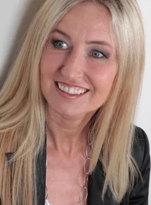 Visionen, Wünsche und Ideen mit der Erde verbinden mit Yvonne van Dyck Bild: Visionen, Wünsche und Ideen mit der Erde verbinden mit Yvonne van Dyck