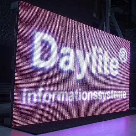 Bild: Komplette Bibel auf einer LED-Videowand