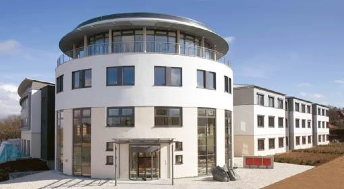 Wohlgestaltet und eindrucksvoll: Die neue Medizinisch-Psychosomatische Klinik Bad Arolsen