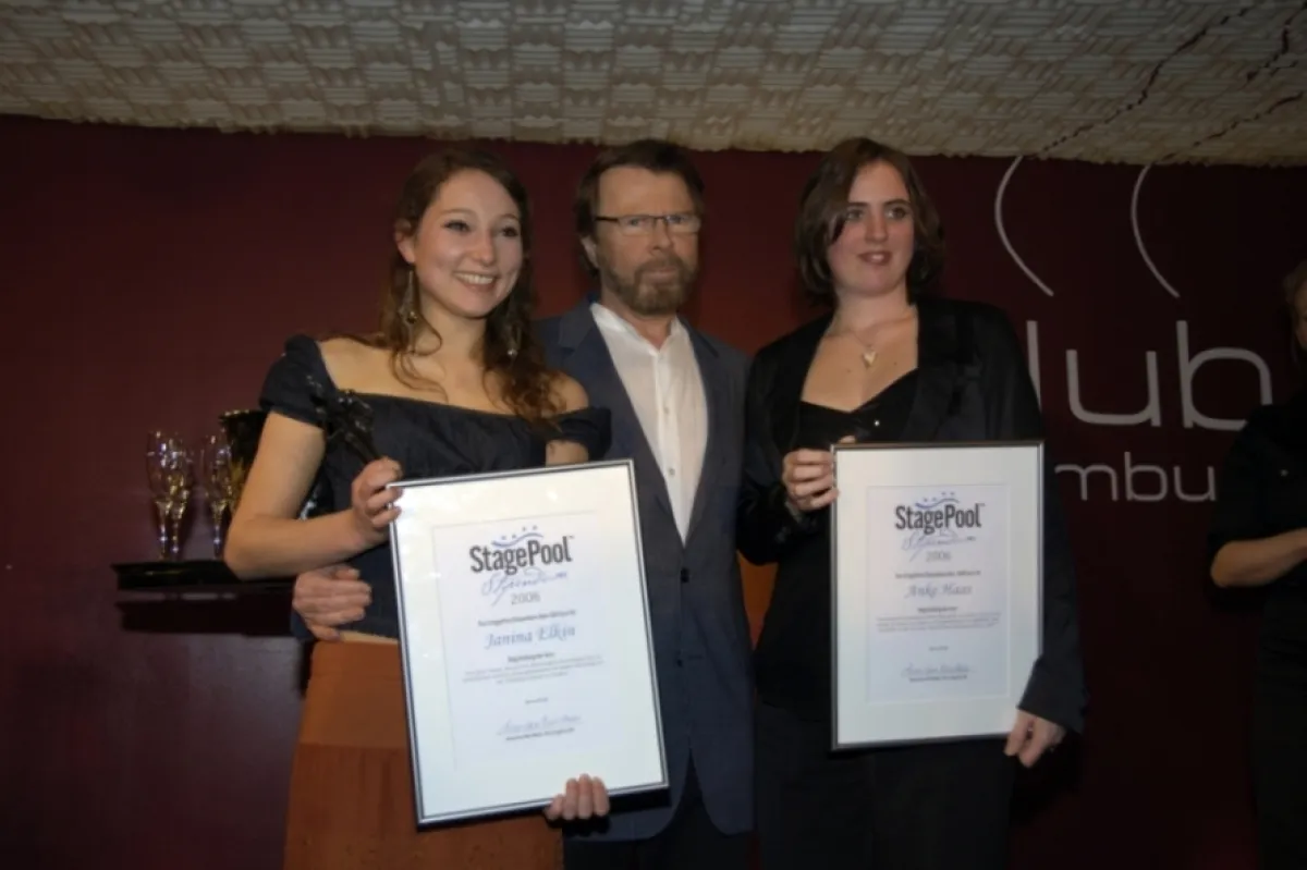 Björn Ulvaeus mit StagePool-Stipendiaten Janina Elkin und Anke Haas (von links nach rechts)