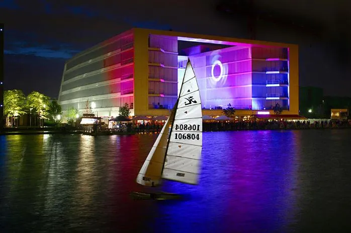 Bild: ExtraSchicht 2010 im Innenhafen Duisburg