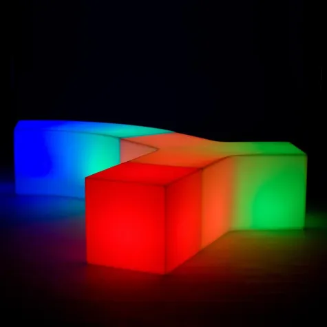 Bild: eventmoebel.eu bietet umfangreiches Sortiment an Mietmobiliar