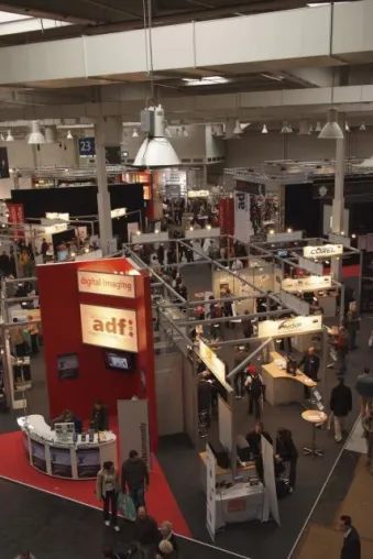 Bild: Fotogeschenke-Spezialist Personello stellt auf der Cebit die Fotocard vor
