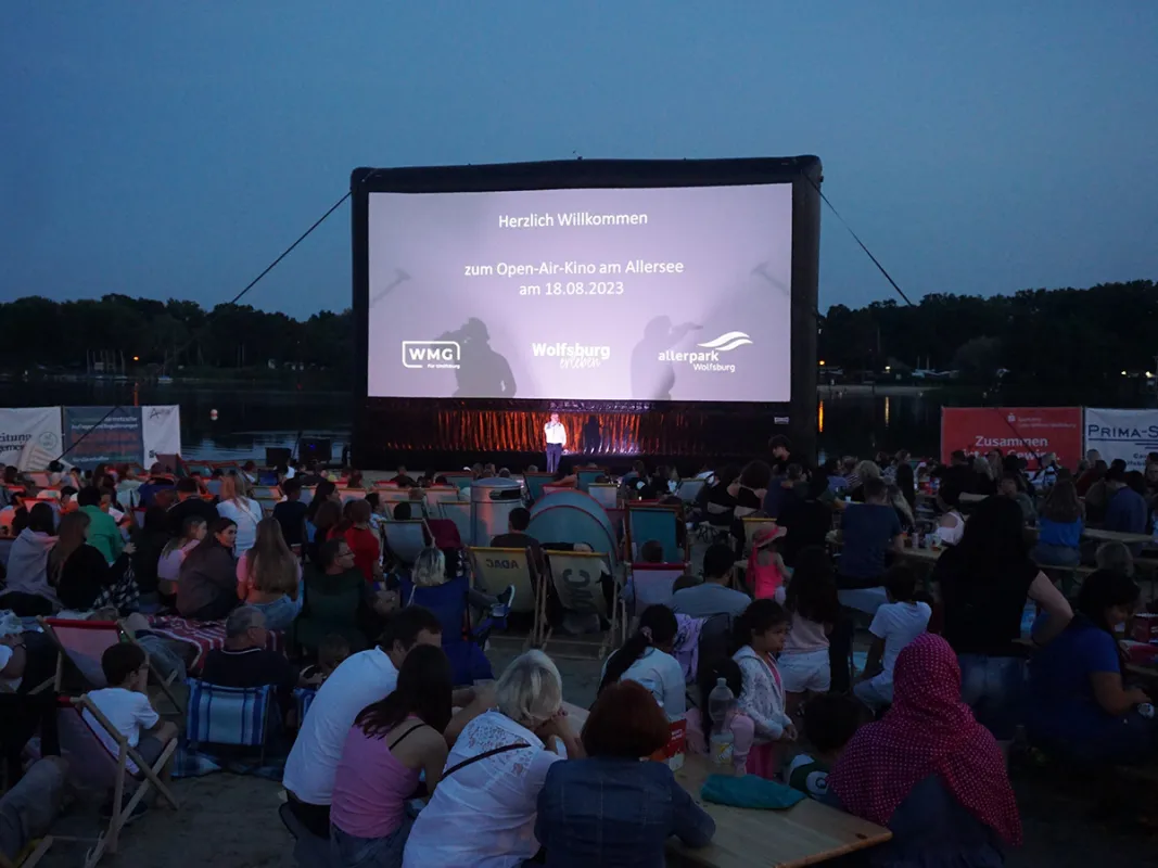 Open-Air-Strandkino am Allersee 2023 (© WMG Wolfsburg)
