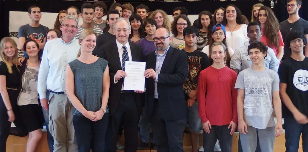 SchülerAustausch-Preis Übergabe an das Margaretha-Rothe-Gymnasium (Foto: Dt. Stiftung Völkerverständ