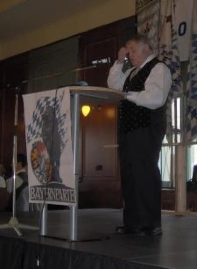 Zeitzeuge Richard Süßmeier berichtete über die Parteigründung vor 60 Jahren.