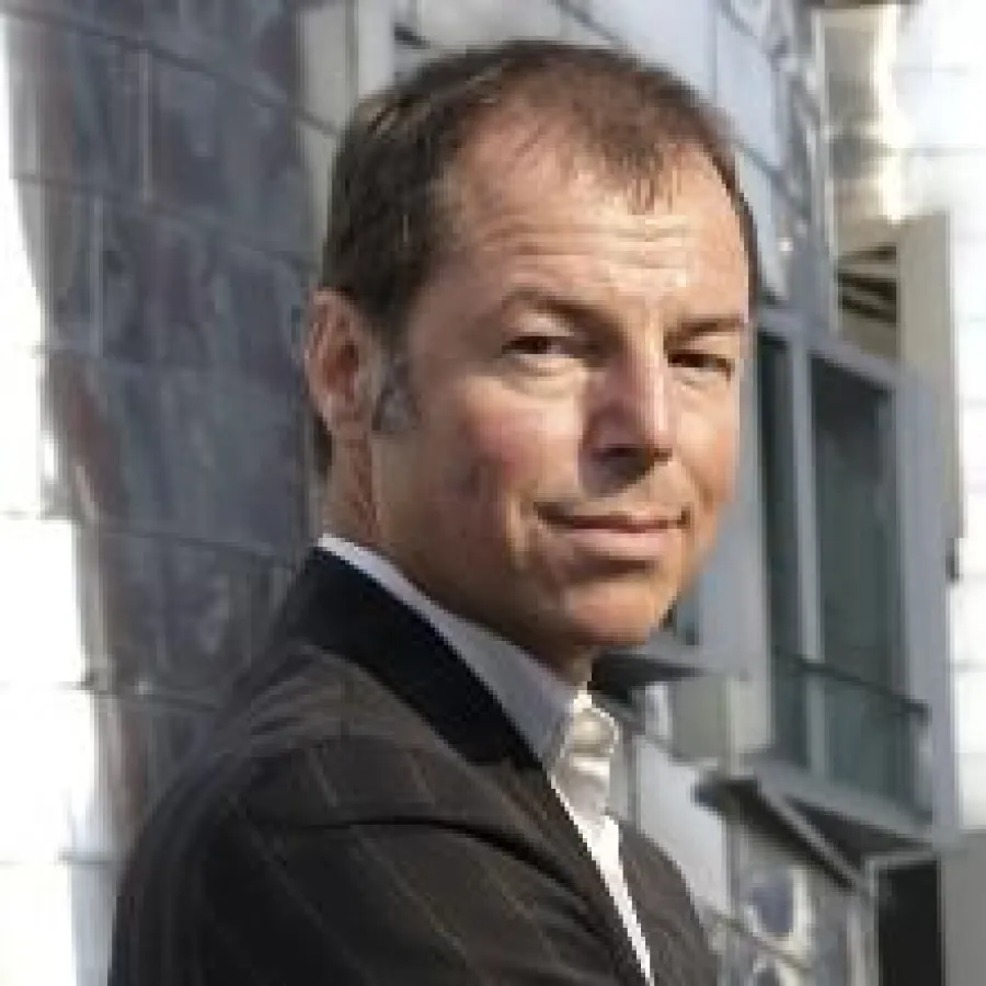 Krimiautor Horst Eckert / Foto Kathie Wewer / honorarfrei