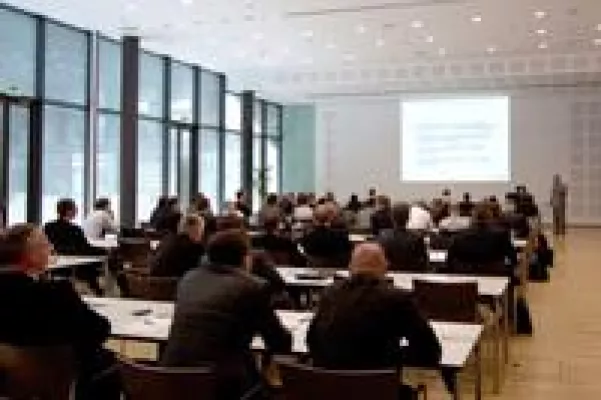 Bild: Logistiker setzen in der Supply Chain auf Steuern anstatt Reagieren