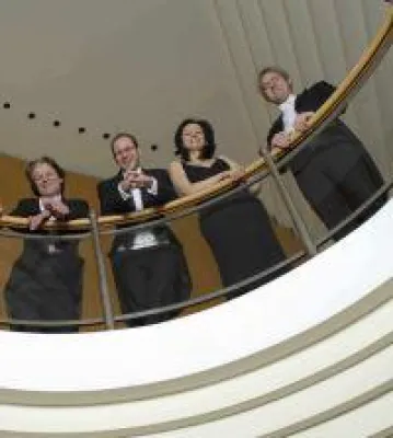 „Nur die Liebe quält...“ Bild: „Nur die Liebe quält...“