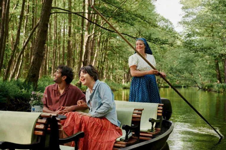 Bild: Brandenburgs Spreewald - "wo sich der Wald im Wasser spiegelt"