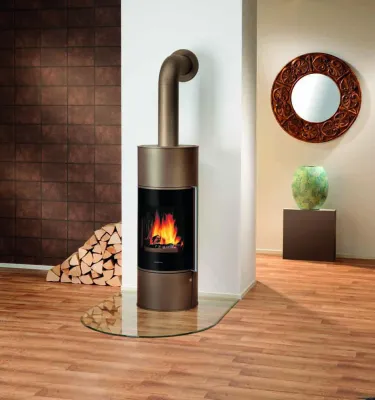 Bild: ORANIER Heiztechnik: Aktuelles Kaminofen-Design - Rank und schlank