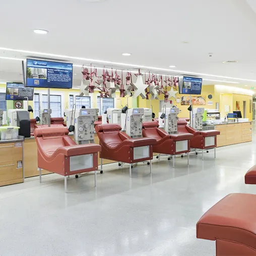 Bild: Plasmazentrum unterhält Spender mit 49-Zoll-Screens von LG