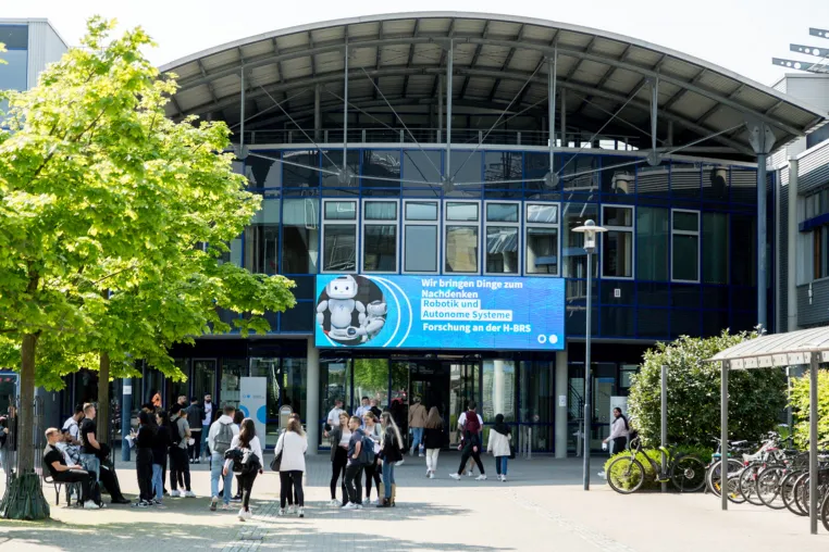 AfD und Schulsport: Fachzeitschrift "sportunterricht" untersucht die Position der AfD zum Schulsport Bild: AfD und Schulsport: Fachzeitschrift "sportunterricht" untersucht die Position der AfD zum Schulsport
