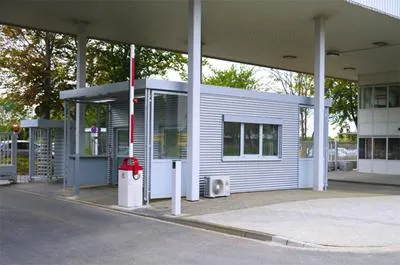 Heinkel Modulbau liefert Modulgebäude in Sondermaßen für den Werkschutz der Volkswagen AG, Salzgitter Bild: Heinkel Modulbau liefert Modulgebäude in Sondermaßen für den Werkschutz der Volkswagen AG, Salzgitter