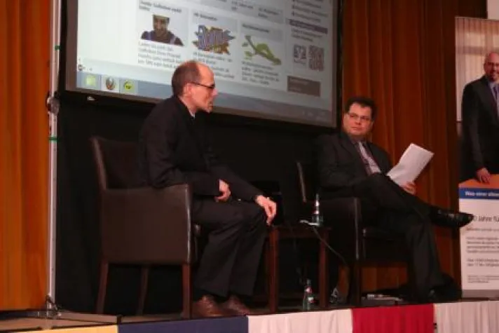 Bild: Erbregelung ist keine Frage des Alters. Vorsorgevollmacht - Testament