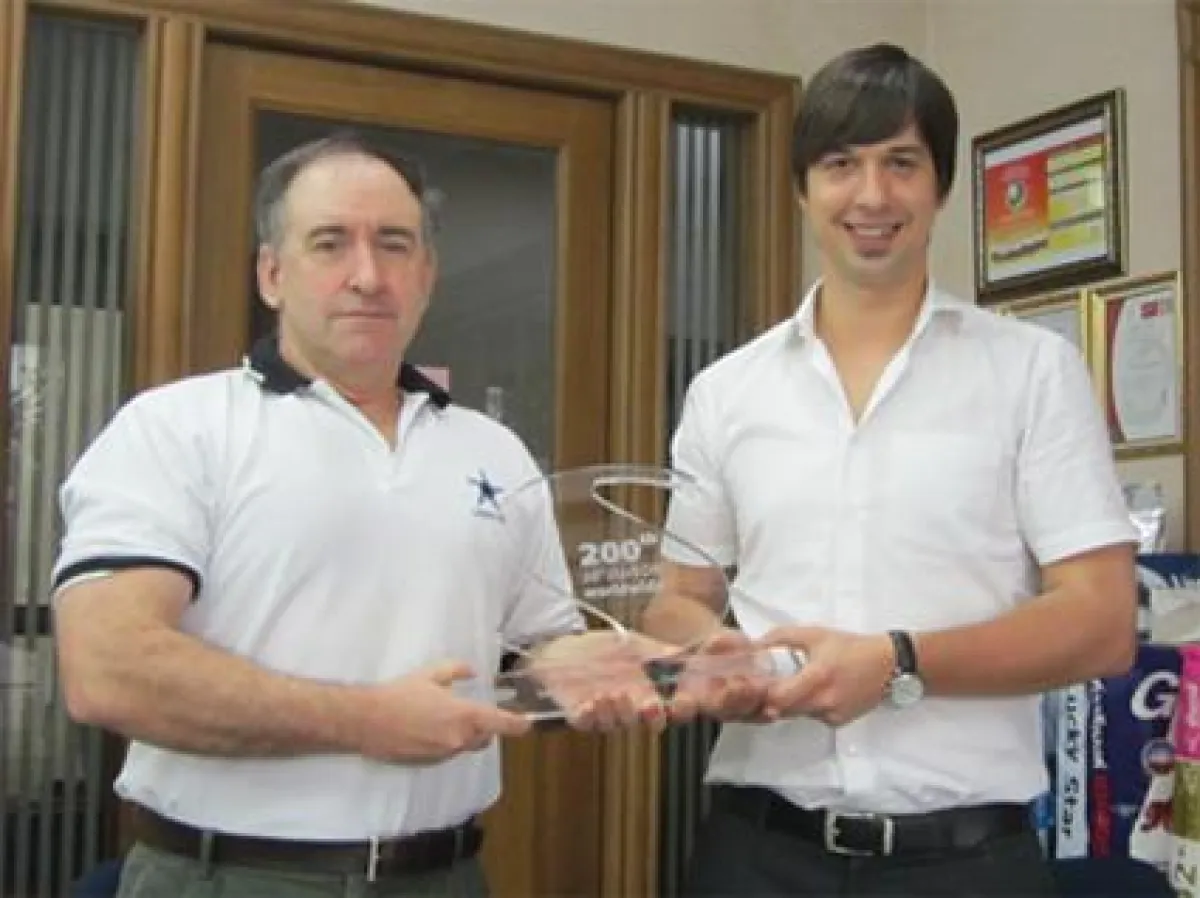 Jonathan Brazee, Lucky Star Weaving Co. Ltd, und Franz Steiner, Starlinger & Co. Ges.m.b.H.