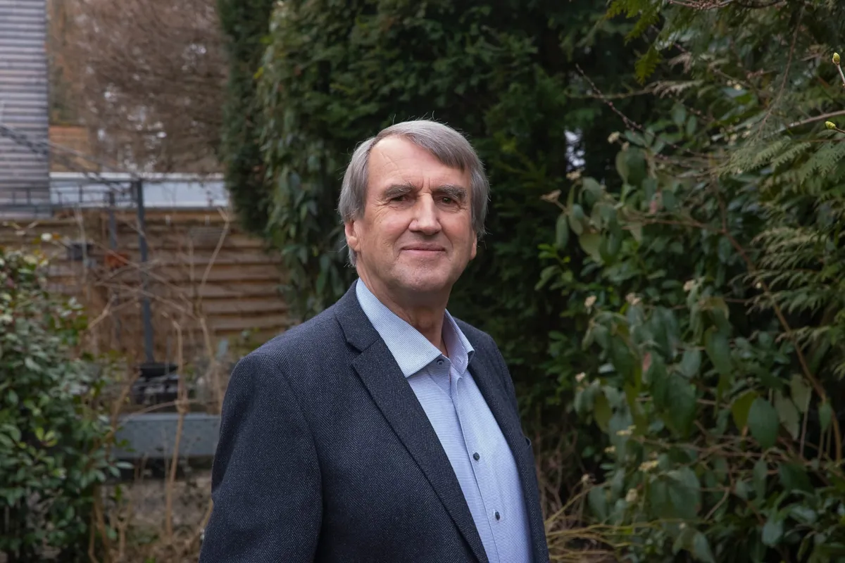 Dr. Thies Claussen; Autor des Buches 