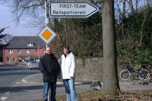 Bild: Nun findet auch jeder den FIRST-TEAM Reitsportverein Horstmar-Leer e.V.