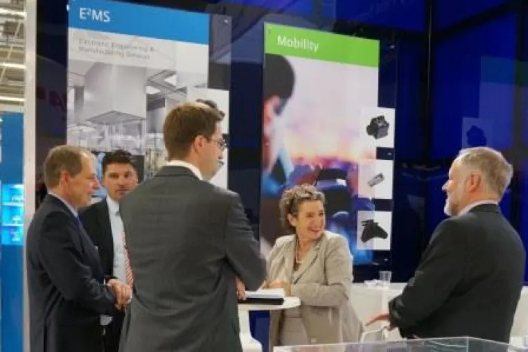 Sensor+Test 2015: Smarte Winzlinge erobern Nürnberg Bild: Sensor+Test 2015: Smarte Winzlinge erobern Nürnberg