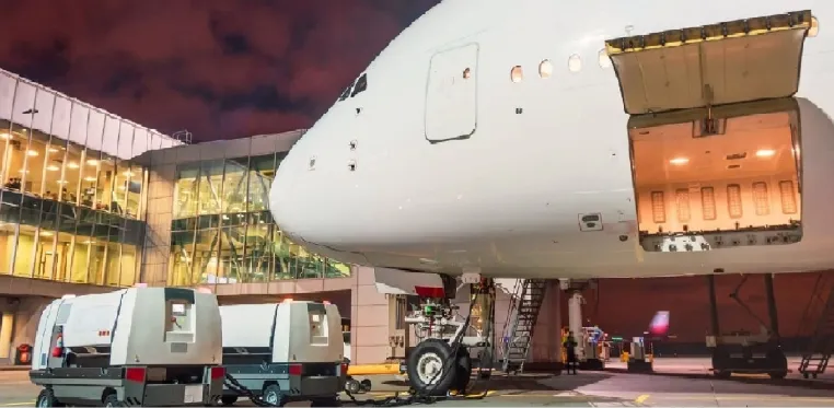 Effiziente und sichere Luftfrachttransporte nach Afrika: Besonderheiten beim Transport von Gefahrgut Bild: Effiziente und sichere Luftfrachttransporte nach Afrika: Besonderheiten beim Transport von Gefahrgut