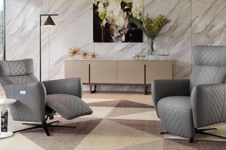 Bild: Relax-Sessel live probesitzen bei Sofanella