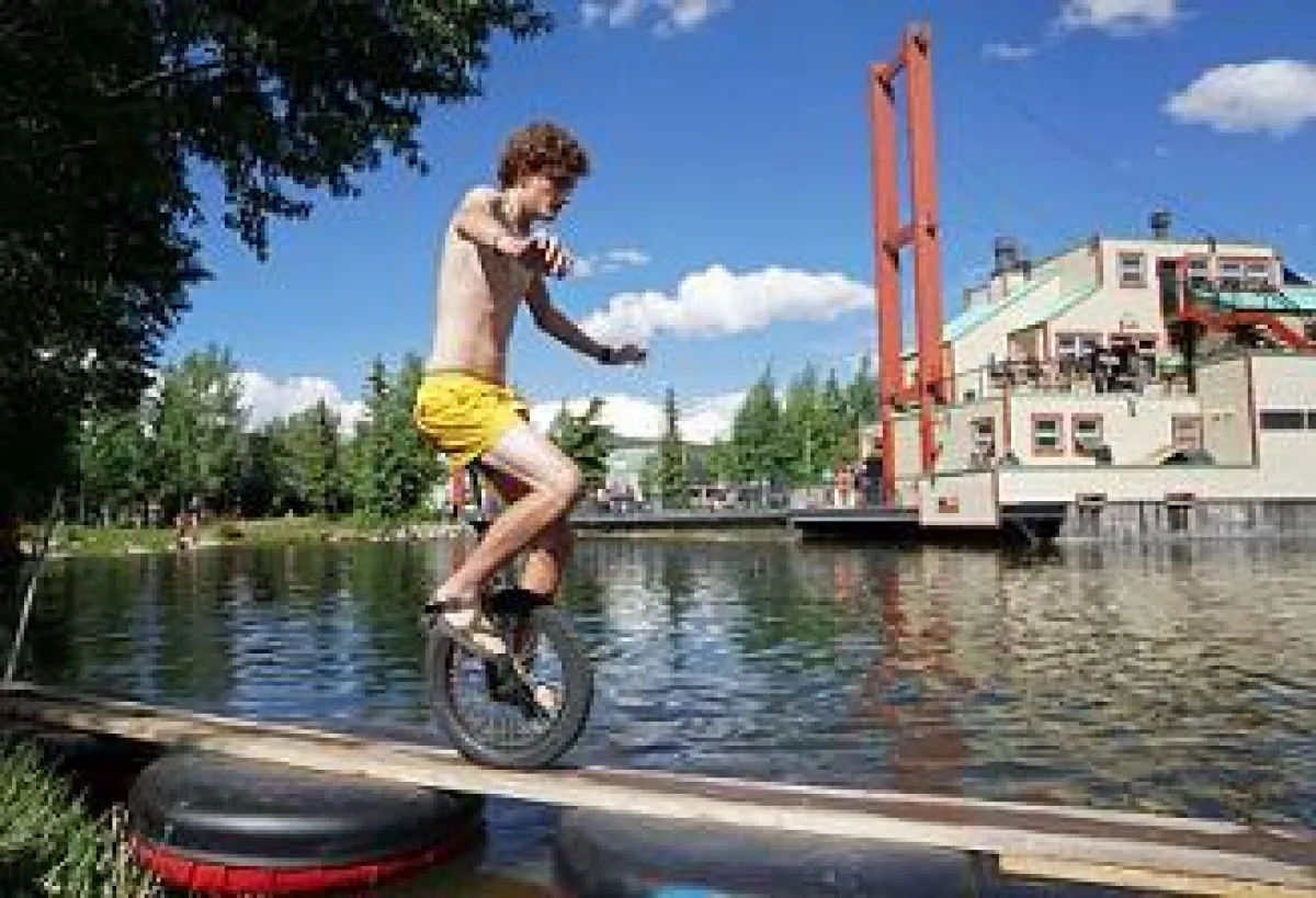 Breck Bike Week © Louie Traub