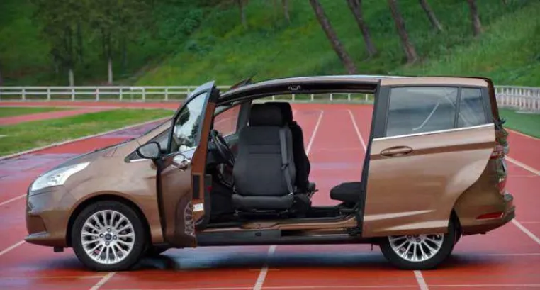 Drehsitz Turnout BIS für den Ford B-Max Bild: Drehsitz Turnout BIS für den Ford B-Max