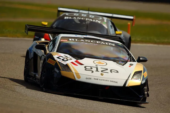 Bild: Grasser Racing Team mit Vorfreude auf Brands Hatch
