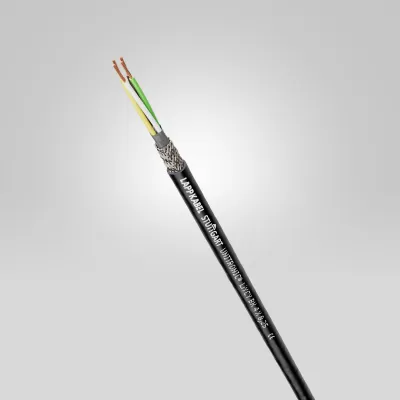 Bild: Ab nach draußen mit der schwarzen UNITRONIC® LiYY/LIYCY